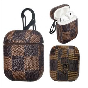 Luxury AirPods case cover!!🖤